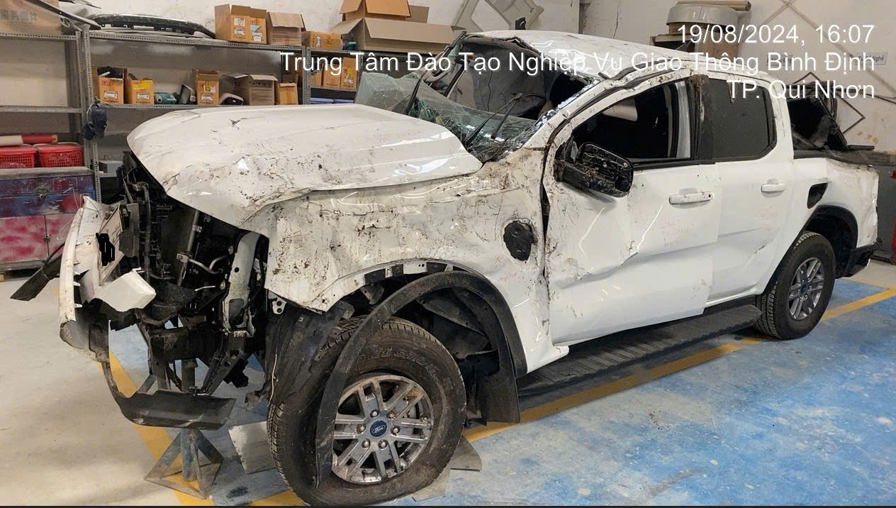 thu mua oto tai nạn tại thủ đức 