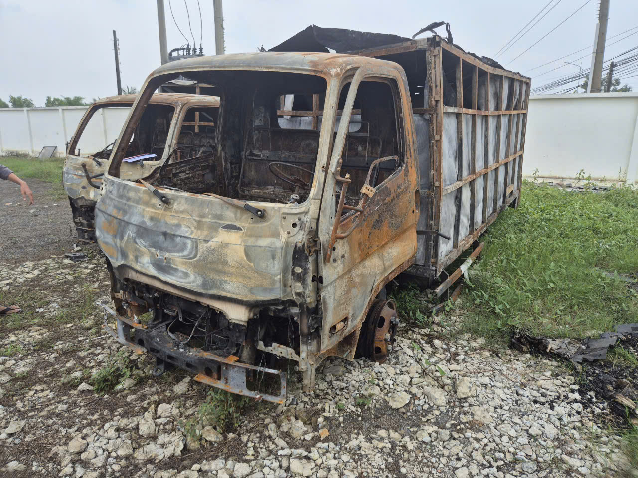 thu mua xe cháy nổ hết đời 