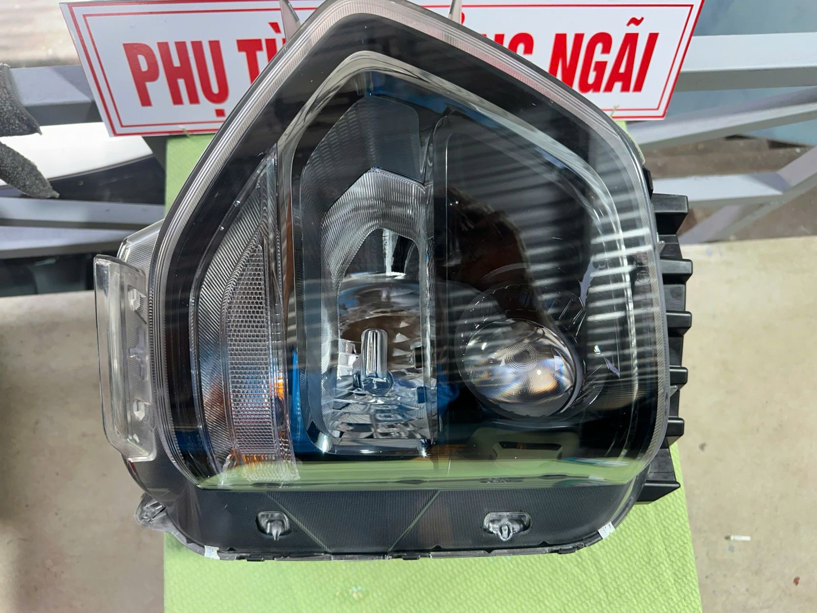 phụ tùng oto cũ gần đây 