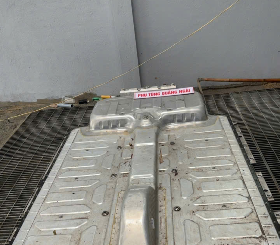 CỔNG NỐI GIẮC ĐIỆN HV XE VF8 - PIN SDI