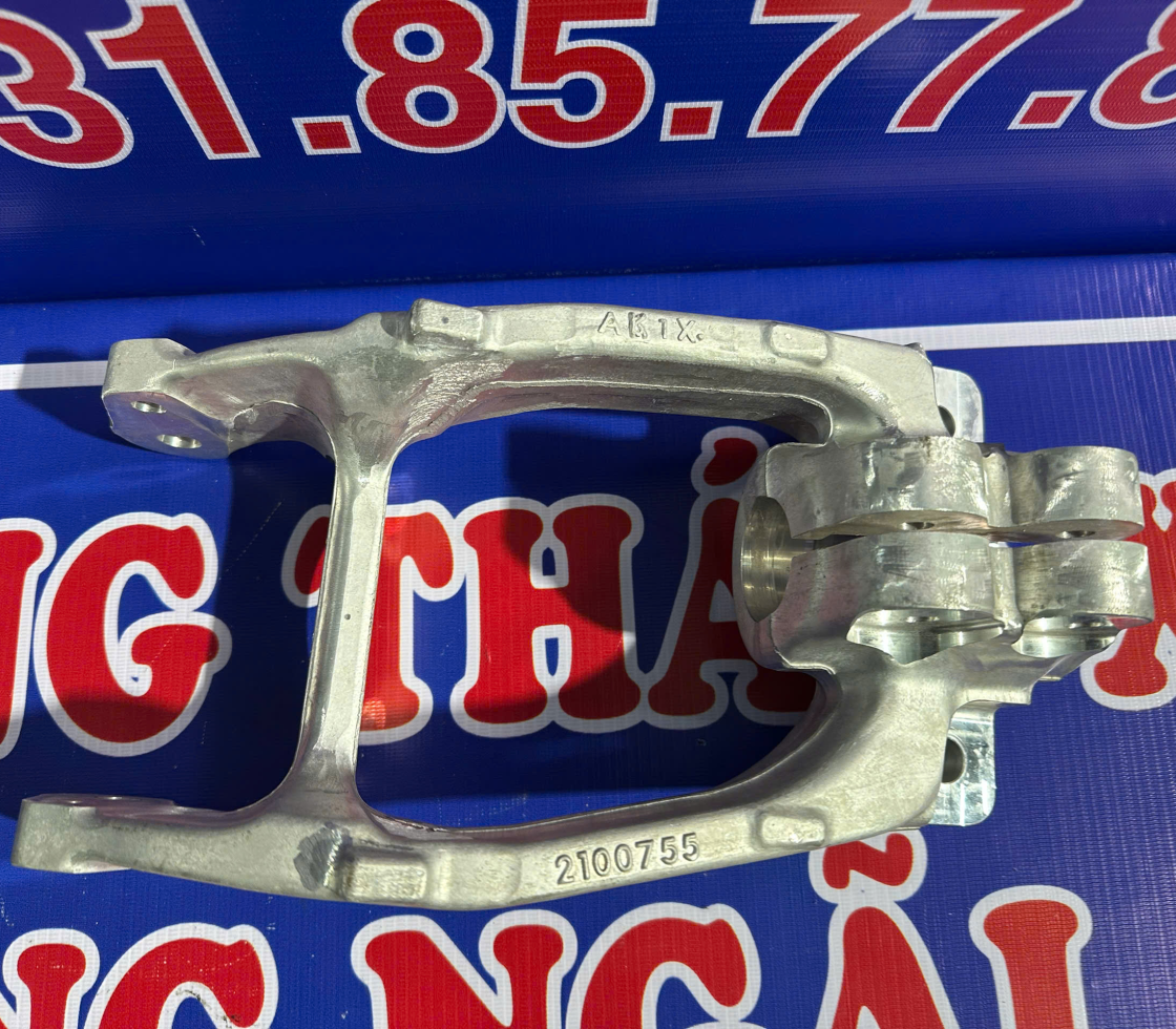 CÀNG A TRÊN TRÁI (ĐỠ PHUỘC) VF8 - CHÍNH HÃNG MỚI 100%