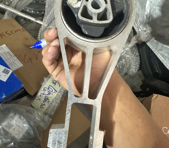 CHÂN ĐỠ MÁY/HỘP SỐ FADILL - CHÍNH HÃNG MỚI 100%