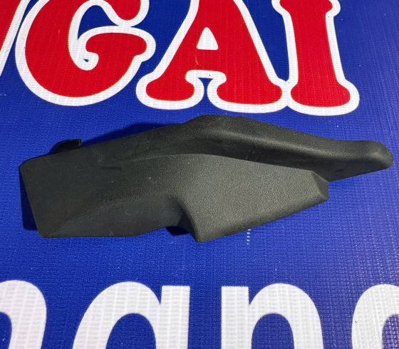 NẮP THÔNG GIÓ TRÊN MÁNG XỐI TRÁI  VFe34 - CHÍNH HÃNG MỚI 100%