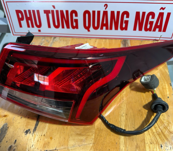 ĐÈN HẬU SAU TRÁI/PHẢI ACCENT THÁO XE